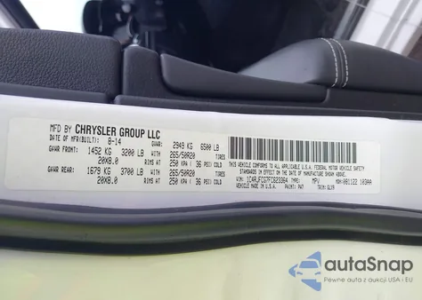 2015 Jeep Grand Cherokee Overland z USA, uszkodzony, nr VIN 1C4RJFCG7FC623364